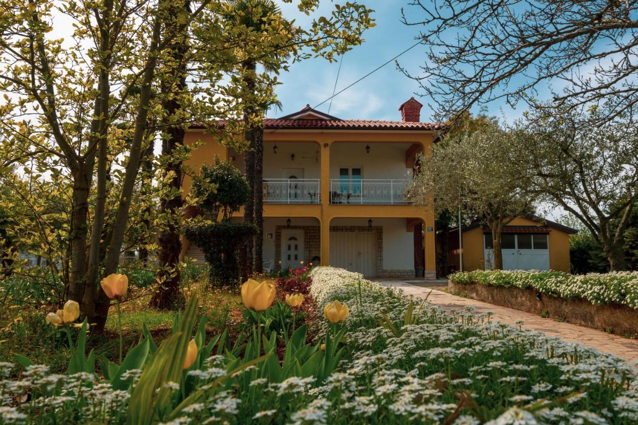 Apartment Villa Olga Porec Exterior photo