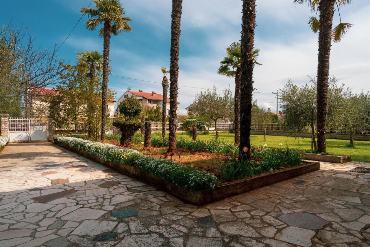Apartment Villa Olga Porec Exterior photo