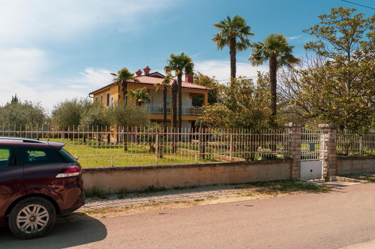 Apartment Villa Olga Porec Exterior photo
